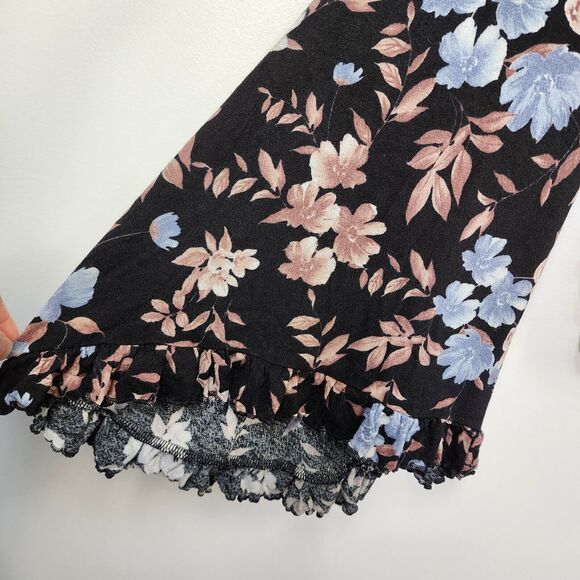 American Eagle Soft Sexy Crepe Top Small Floral Faux Wrap V Neck Bell Sleeve - Picture 8 of 12